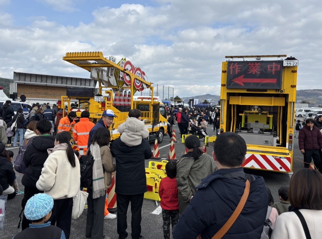 ロボコーン・ロボアローのデモンストレーション風景